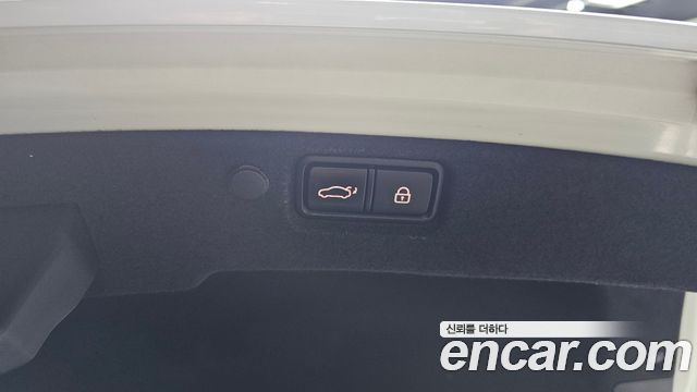 Kia K7 2017 — photo 27