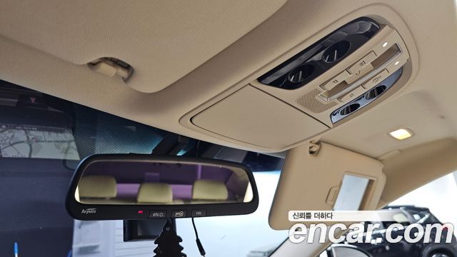 Kia K7 2017 — photo 30