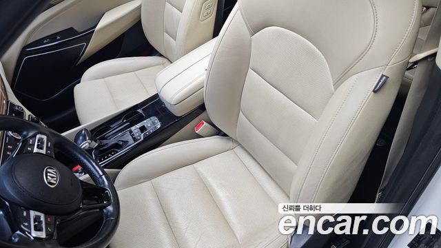 Kia K7 2017 — photo 34