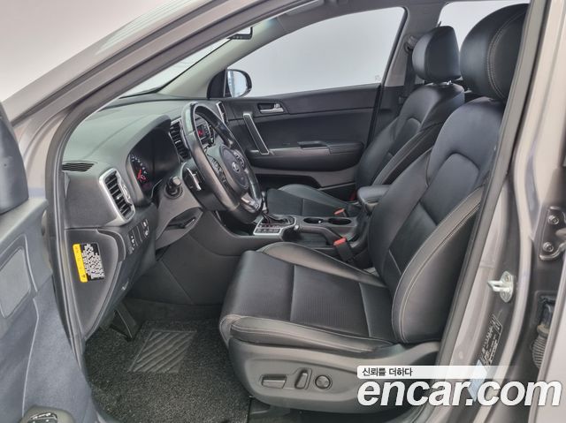 Kia Sportage 2018 — photo 12