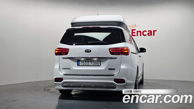 Kia Canival 2019 — photo 4