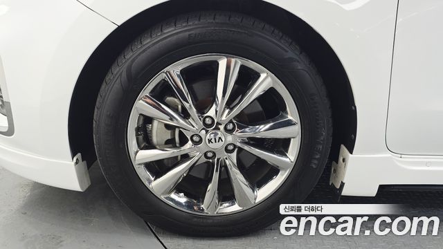 Kia Canival 2019 — photo 5