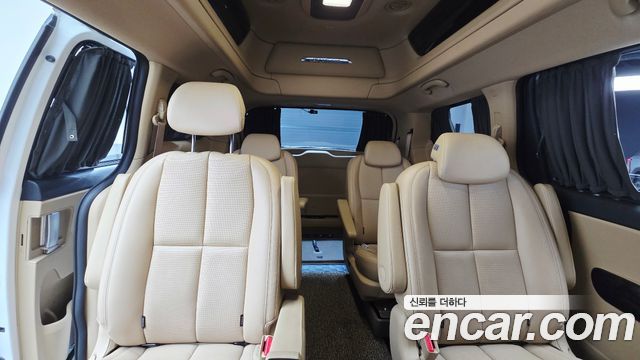 Kia Canival 2019 — photo 18