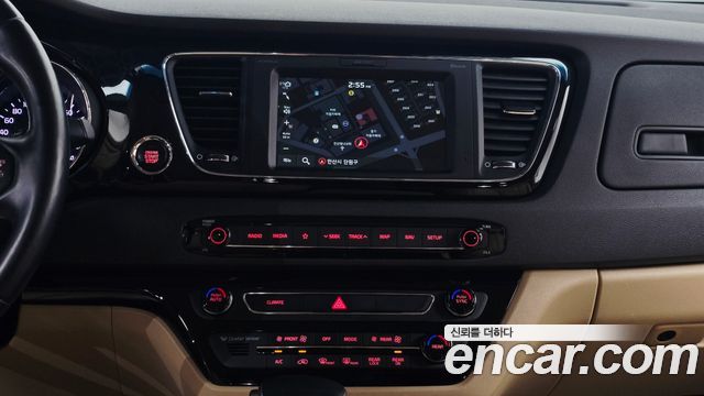 Kia Canival 2019 — photo 19