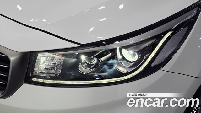 Kia Canival 2019 — photo 8
