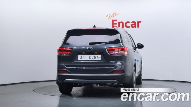 Kia Sorento 2016 — photo 4