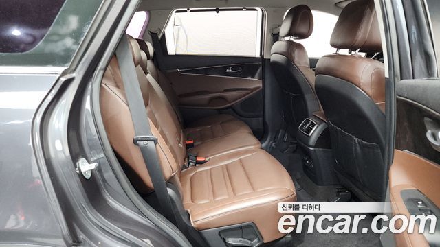 Kia Sorento 2016 — photo 11
