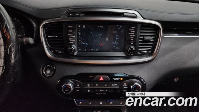 Kia Sorento 2016 — photo 12