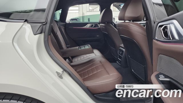 BMW 4-Series 2024 — photo 18