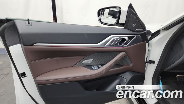 BMW 4-Series 2024 — photo 14