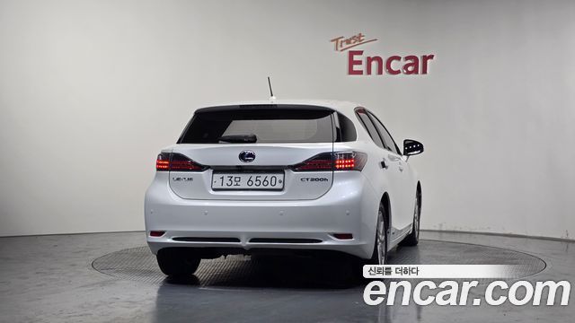 Lexus CT200h 2013 — photo 4