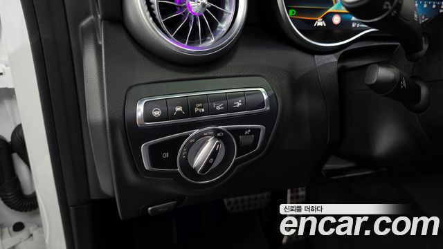 Mercedes-Benz C-Class 2021 — photo 29