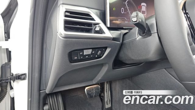 BMW 4-Series 2025 — photo 29