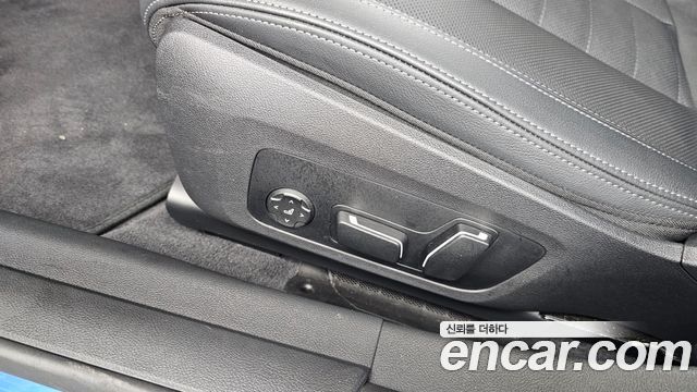 BMW 4-Series 2025 — photo 31