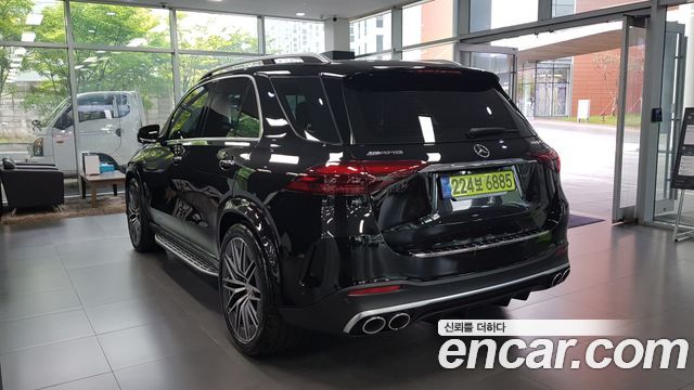 Mercedes-Benz GLE-Class 2025 — photo 2