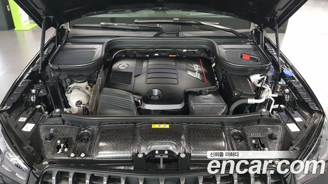 Mercedes-Benz GLE-Class 2025 — photo 6