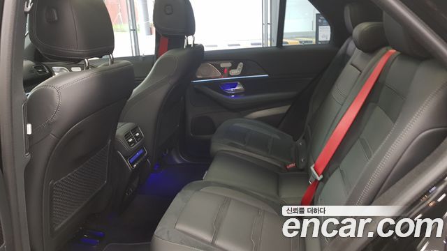 Mercedes-Benz GLE-Class 2025 — photo 10