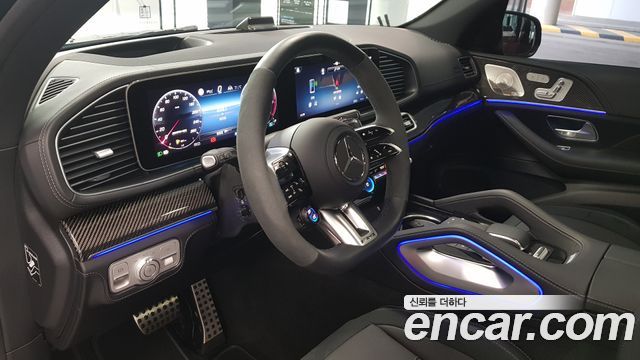 Mercedes-Benz GLE-Class 2025 — photo 13