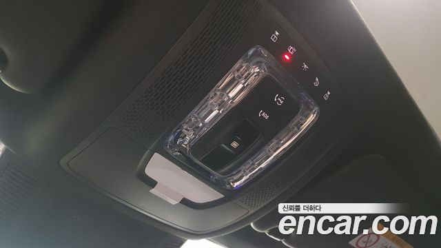 Mercedes-Benz GLE-Class 2025 — photo 17