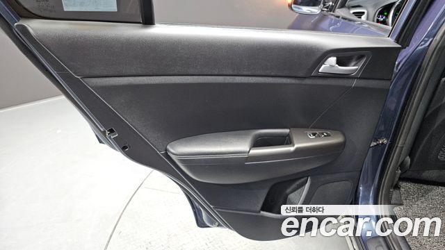 Kia Sportage 2018 — photo 15