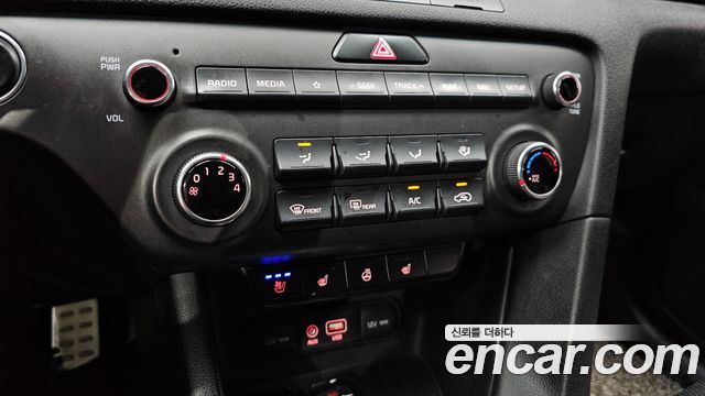 Kia Sportage 2018 — photo 28
