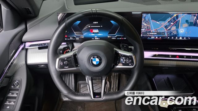 BMW 5-Series 2025 — photo 19