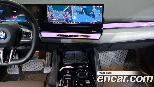 BMW 5-Series 2025 — photo 20