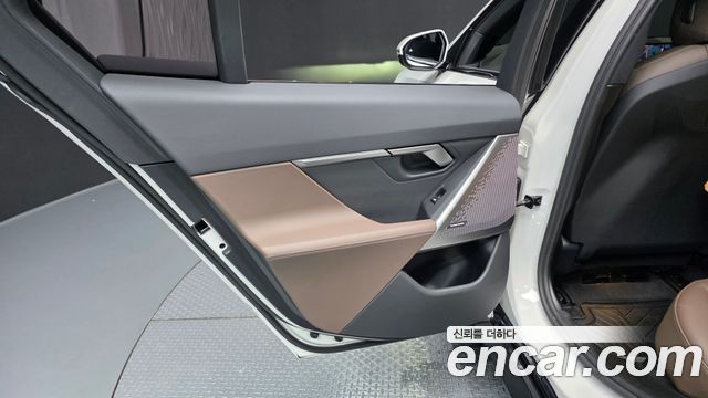 BMW 5-Series 2025 — photo 15