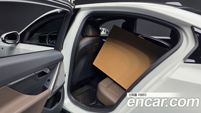 BMW 5-Series 2025 — photo 16