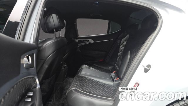 Genesis G70 2019 — photo 18
