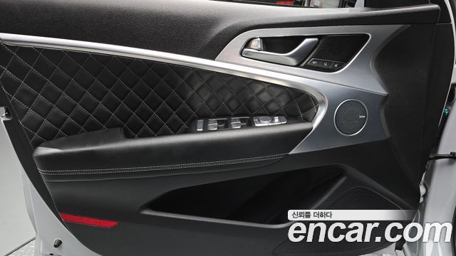 Genesis G70 2019 — photo 14
