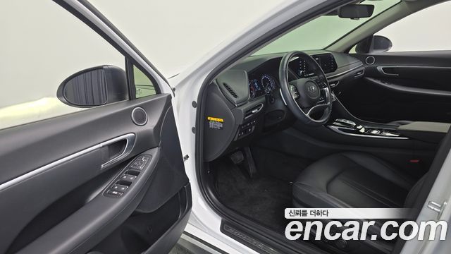Hyundai Sonata 2020 — photo 17