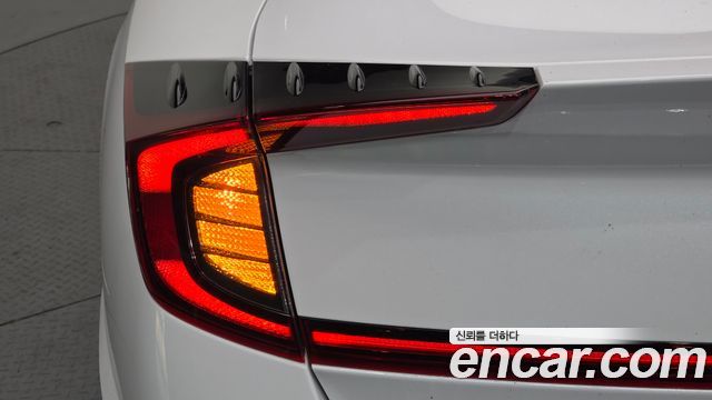 Hyundai Sonata 2020 — photo 9