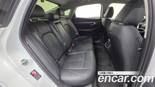 Hyundai Sonata 2020 — photo 30