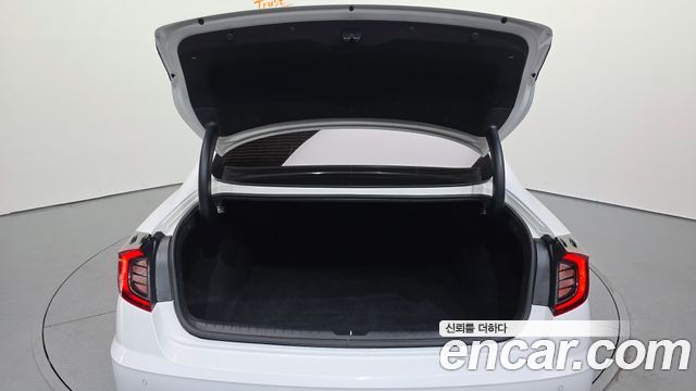 Hyundai Sonata 2020 — photo 31
