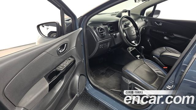 Renault Korea QM3 2015 — photo 10