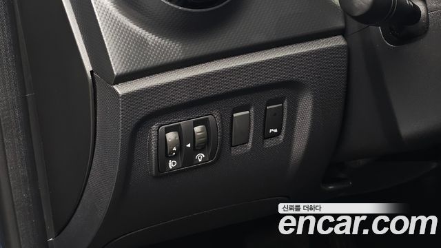 Renault Korea QM3 2015 — photo 16