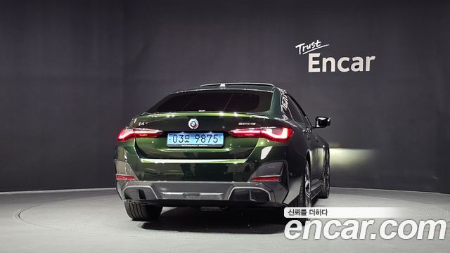 BMW i4 2022 — photo 4