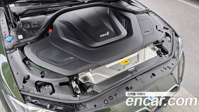 BMW i4 2022 — photo 6