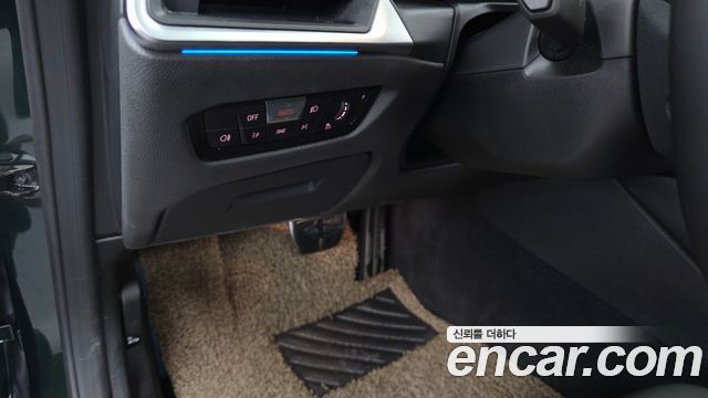 BMW i4 2022 — photo 23