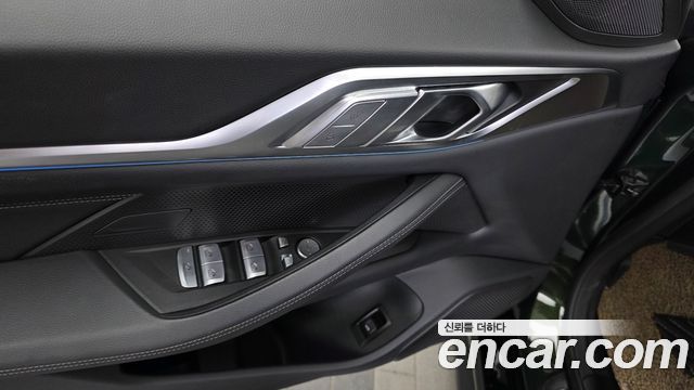 BMW i4 2022 — photo 28