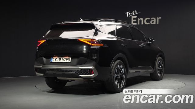 Kia Sportage 2023 — photo 2