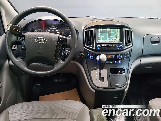 Hyundai Starex 2019 — photo 7