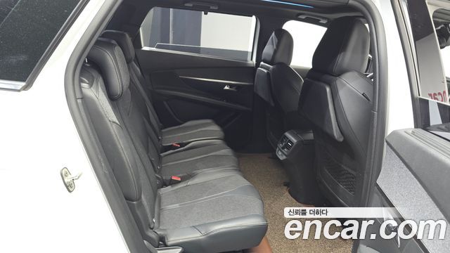 Peugeot 5008 2020 — photo 11