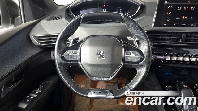 Peugeot 5008 2020 — photo 13