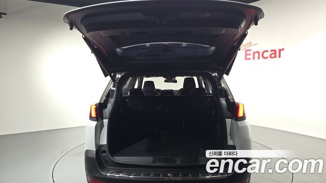 Peugeot 5008 2020 — photo 18