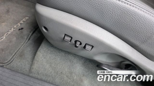 Dodge Dakoda 2005 — photo 18