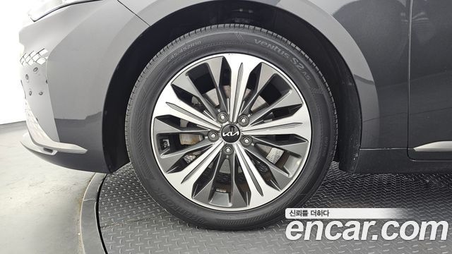 Kia K8 2022 — photo 5