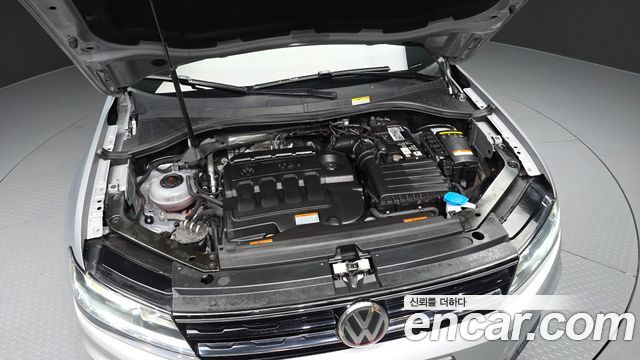 Volkswagen Tiguan 2018 — photo 6