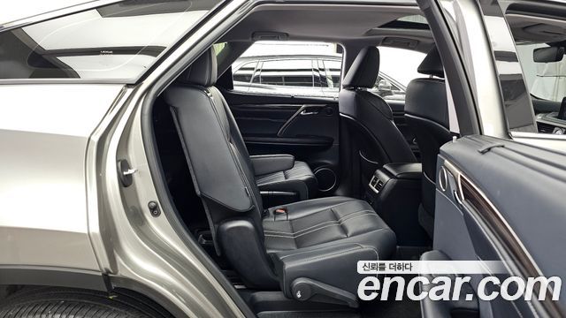 Lexus RX 2020 — photo 18